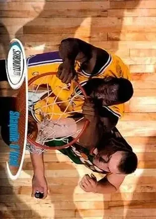 1998-99 Stadium Club #71 Shaquille O'Neal