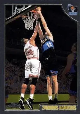 1998-99 Topps Chrome #102 - Zydrunas Ilgauskas - Cleveland Cavaliers 1998-99 Topps Chrome #102 - Zydrunas Ilgauskas - Cleveland Cavaliers