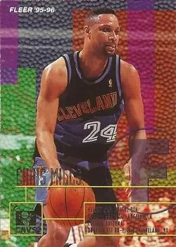 1995-96 Fleer #29 Chris Mills