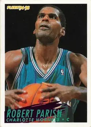 1994-95 Fleer European #28 - Robert Parish - Charlotte Hornets