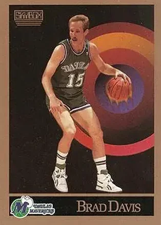 1990-91 SkyBox #62 - Brad Davis - Dallas Mavericks