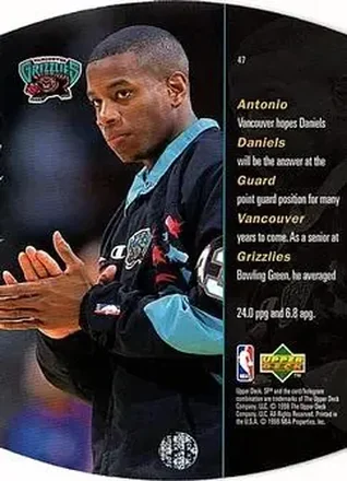 Antonio Daniels back
