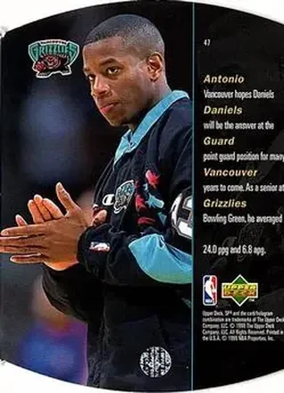 Antonio Daniels back