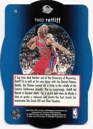 Achterkant van Theo Ratliff