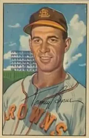 Tommy Byrne 正面