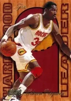 1995-96 Fleer #10 Flair Hardwood Leader Hakeem Olajuwon