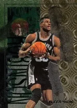 1995-96 Fleer #7 Tower of Power David Robinson