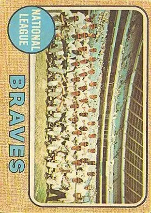 1968 Topps Venezuelan #221 - Hank Aaron & Phil Niekro - Atlanta Braves