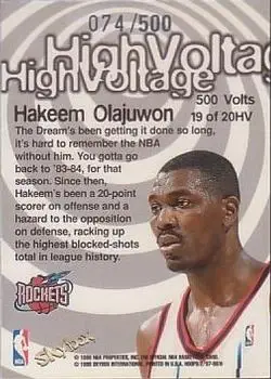 1997-98 Hoops - High Voltage 500 Volts #19 HV - Hakeem Olajuwon - Houston Rockets - Back 1997-98 Hoops - High Voltage 500 Volts #19 HV - Hakeem Olajuwon - Houston Rockets - Back