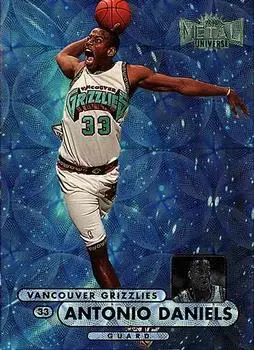 1997-98 Metal Universe Championship - Precious Metal Gems #30 - Antonio Daniels - Vancouver Grizzlies - Front 1997-98 Metal Universe Championship - Precious Metal Gems #30 - Antonio Daniels - Vancouver Grizzlies - Front