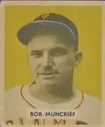 1949 Bowman #221 Bob Muncrief
