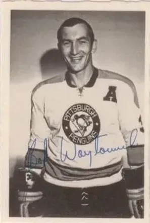 1970-71 O-Pee-Chee #8 Deckle Edge Photos Bob Woytowich