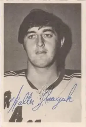 1970-71 O-Pee-Chee #41 Deckle Edge Photos Walt Tkaczuk