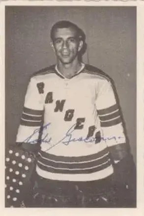 1970-71 O-Pee-Chee #42 Deckle Edge Photos Eddie Giacomin