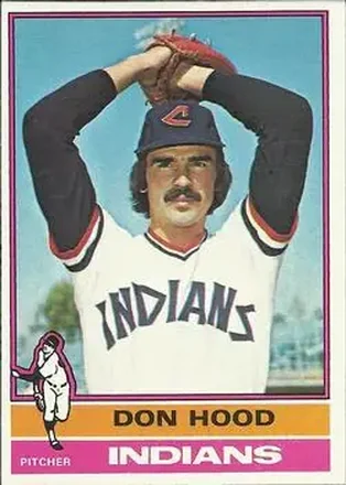 1976 Topps #132 Don Hood