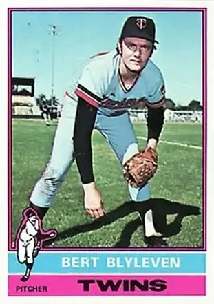 1976 Topps #235 Bert Blyleven