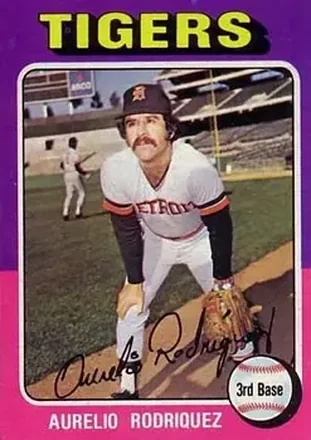 1975 Topps #221 Aurelio Rodriguez