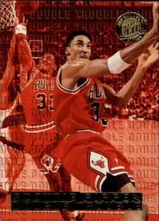 1995-96 Ultra #8 Double Trouble Gold Medallion Scottie Pippen