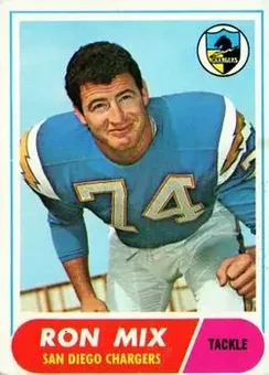 1968 Topps #89 - Ron Mix - San Diego Chargers