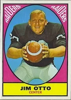 1967 Topps #105 - Jim Otto - Oakland Raiders
