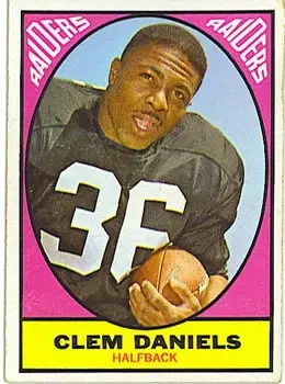 1967 Topps #110 - Clemon Daniels - Oakland Raiders - Front