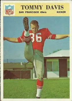 1966 Philadelphia #176 - Tommy Davis - San Francisco 49ers - Front