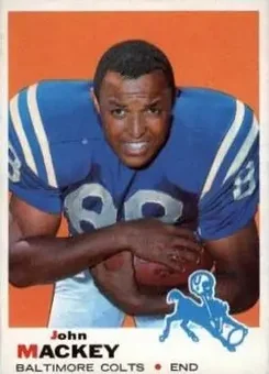 1969 Topps #207 - John Mackey - Baltimore Colts 1969 Topps #207 - John Mackey - Baltimore Colts
