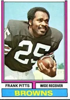 1974 Topps #11 - Frank Pitts - Cleveland Browns