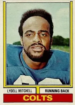 1974 Topps #69 - Lydell Mitchell - Baltimore Colts