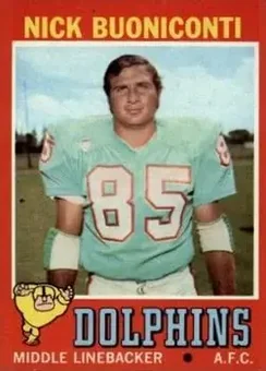 1971 Topps #147 - Nick Buoniconti - Miami Dolphins