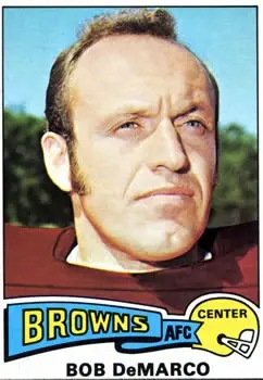 1975 Topps #109 - Bob DeMarco - Cleveland Browns