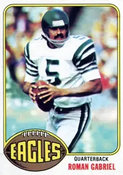 1976 Topps #145 - Roman Gabriel - Philadelphia Eagles