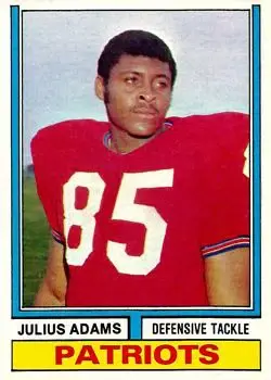 1974 Topps #171 - Julius Adams - New England Patriots