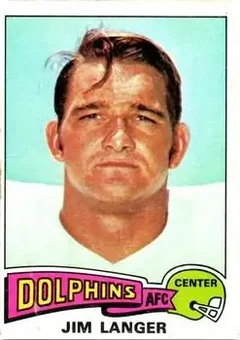 1975 Topps #196 - Jim Langer - Miami Dolphins