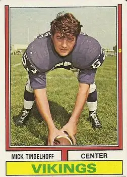 1974 Topps #214 - Mick Tingelhoff - Minnesota Vikings