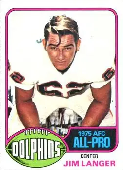 1976 Topps #210 - Jim Langer - Miami Dolphins