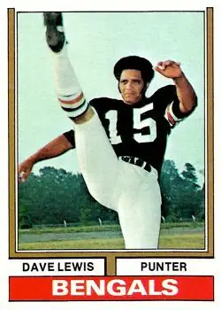 1974 Topps #236 - Dave Lewis - Cincinnati Bengals - Front