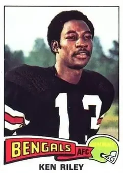 1975 Topps #241 - Ken Riley - Cincinnati Bengals