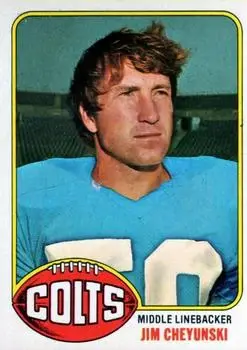 1976 Topps #232 - Jim Cheyunski - Baltimore Colts
