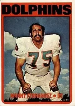 1972 Topps #221 - Manny Fernandez - Miami Dolphins