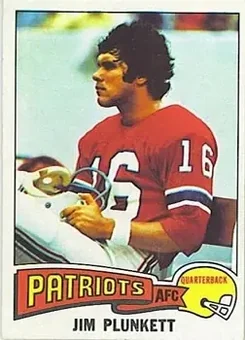 1975 Topps #321 - Jim Plunkett - New England Patriots