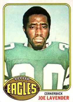 1976 Topps #339 - Joe Lavender - Philadelphia Eagles