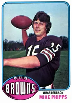 1976 Topps #346 - Mike Phipps - Cleveland Browns
