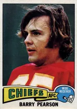 1975 Topps #399 - Barry Pearson - Kansas City Chiefs - Front