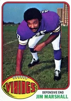 1976 Topps #385 - Jim Marshall - Minnesota Vikings 1976 Topps #385 - Jim Marshall - Minnesota Vikings