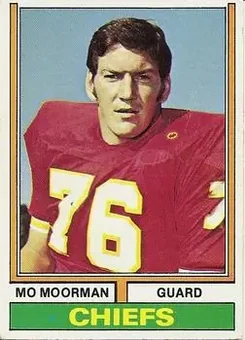 1974 Topps #407 - Mo Moorman - Kansas City Chiefs