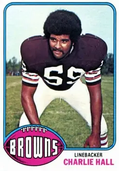 1976 Topps #496 - Charlie Hall - Cleveland Browns