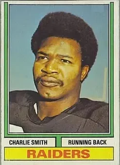 1974 Topps #523 - Charlie Smith - Oakland Raiders 1974 Topps #523 - Charlie Smith - Oakland Raiders