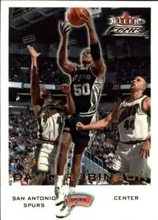 2000-01 Fleer Focus #105 - David Robinson - San Antonio Spurs