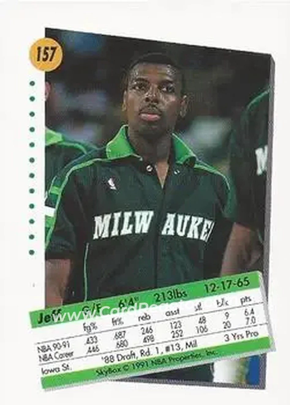 1991-92 SkyBox #157 - Jeff Grayer - Milwaukee Bucks - Back